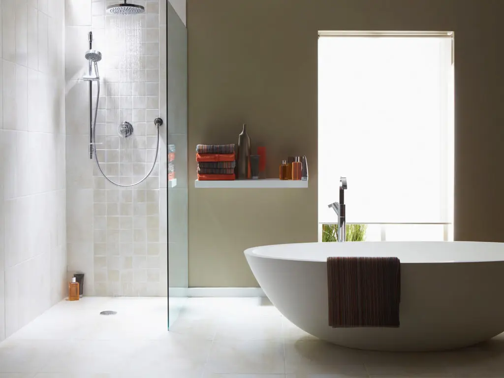 Walk-In Showers & Tub-to-Shower Conversions in Portland Oregon - Zurc Construction