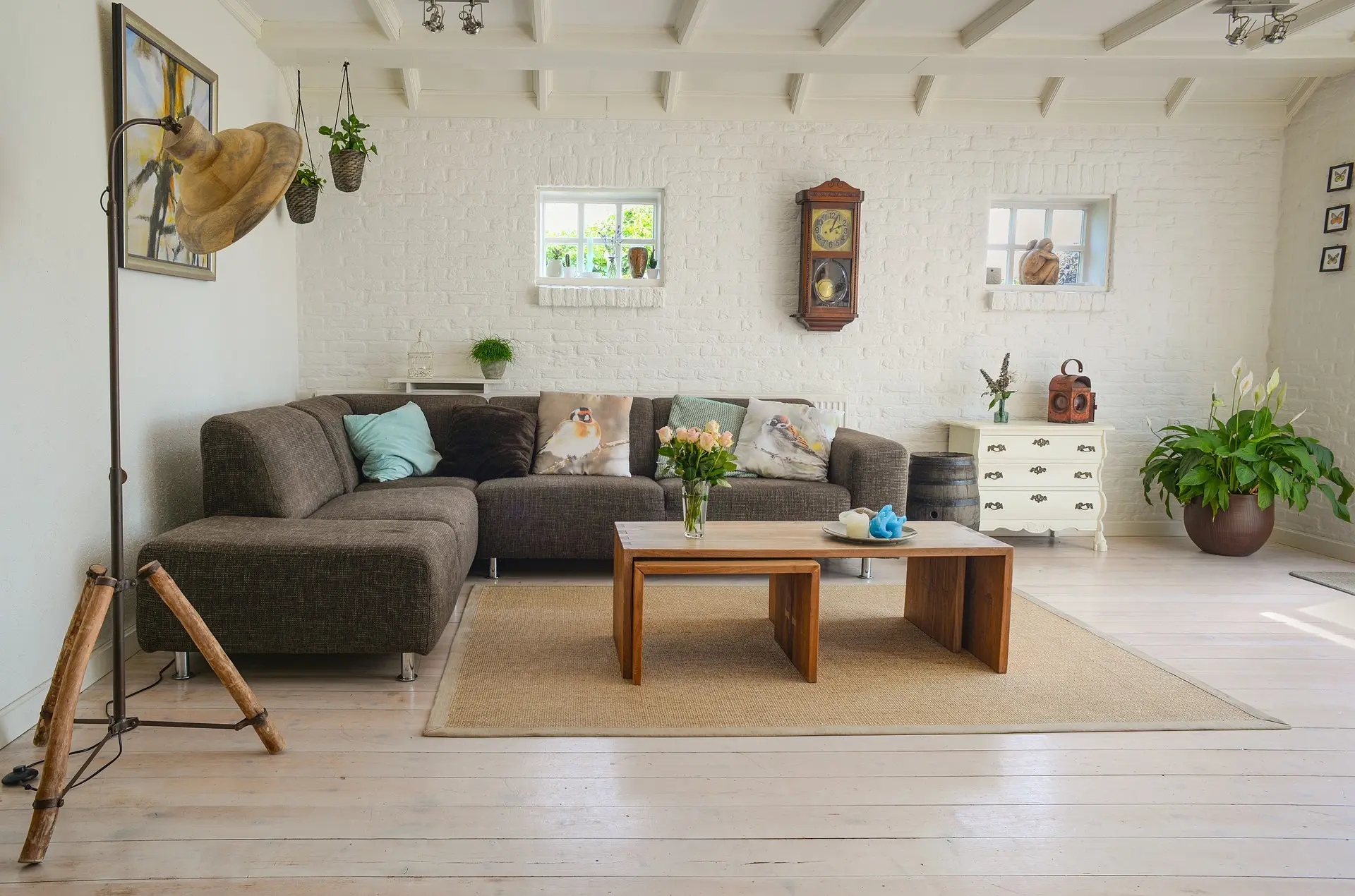 Hardwood Flooring for Living Rooms & Common Areas in Portland Oregon - Zurc Construction