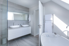 Bathroom1